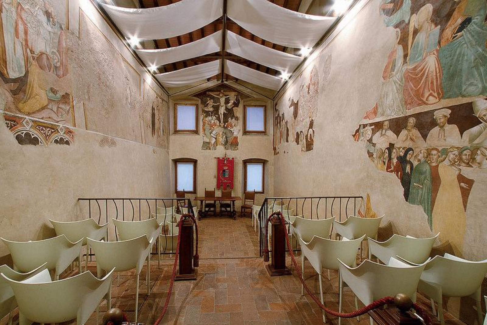 Former Oratory of Virgin Mary (inside)