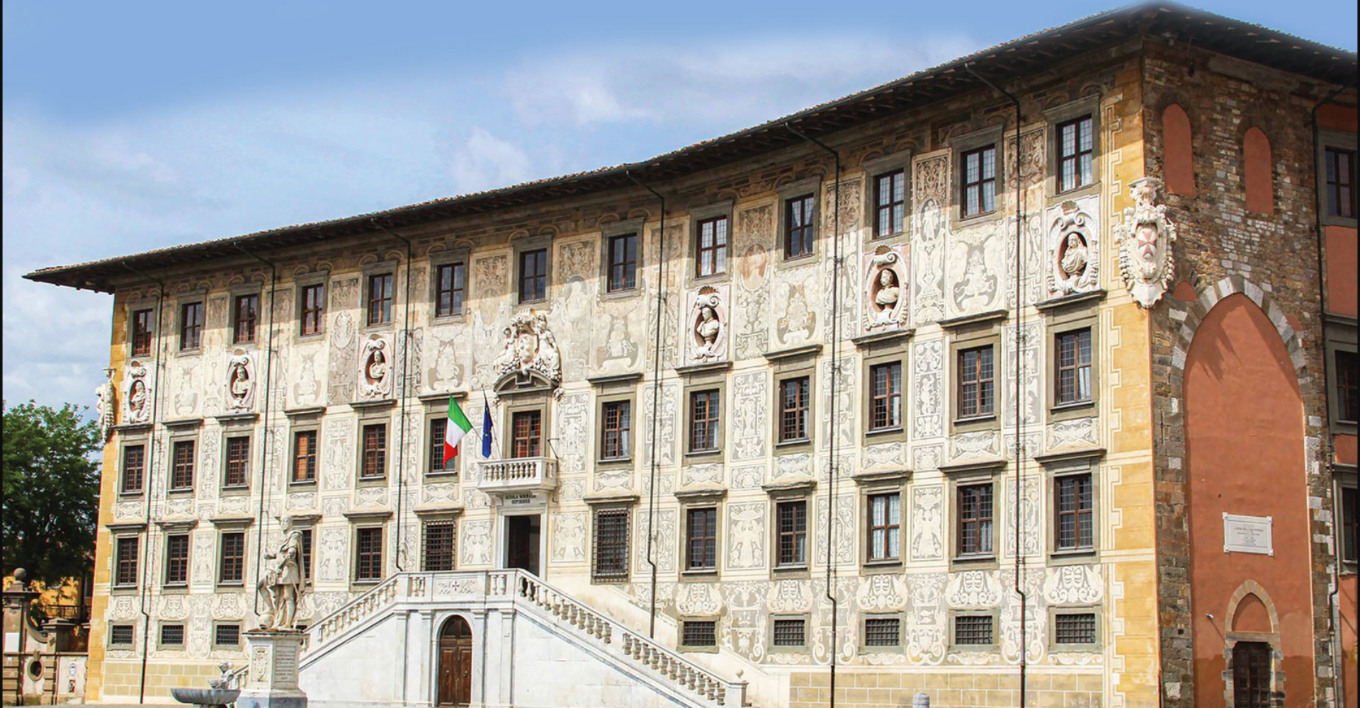 Palazzo della Carovana a Pisa Palazzo della Carovana a Pisa