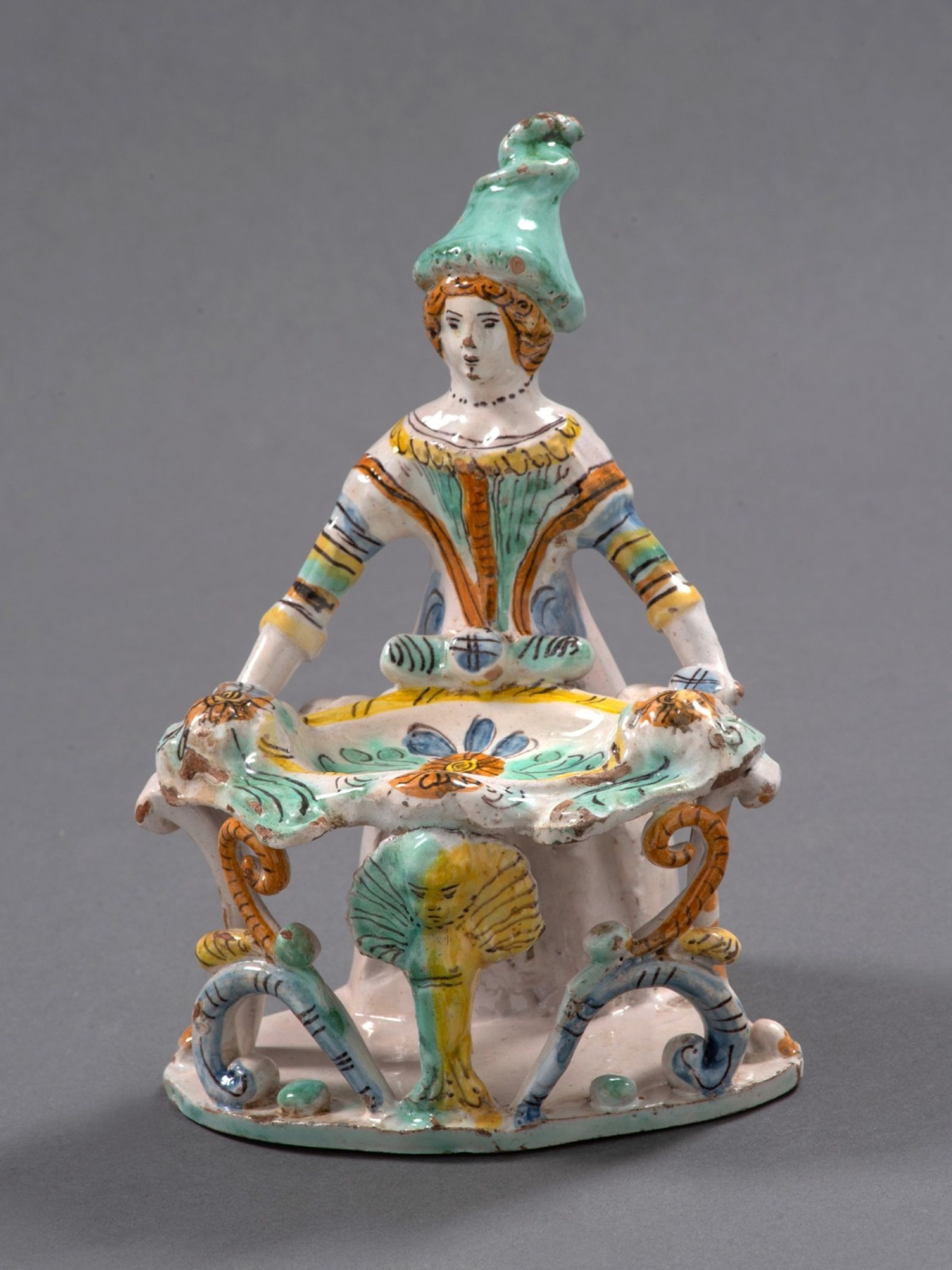 Statuetta di ceramica