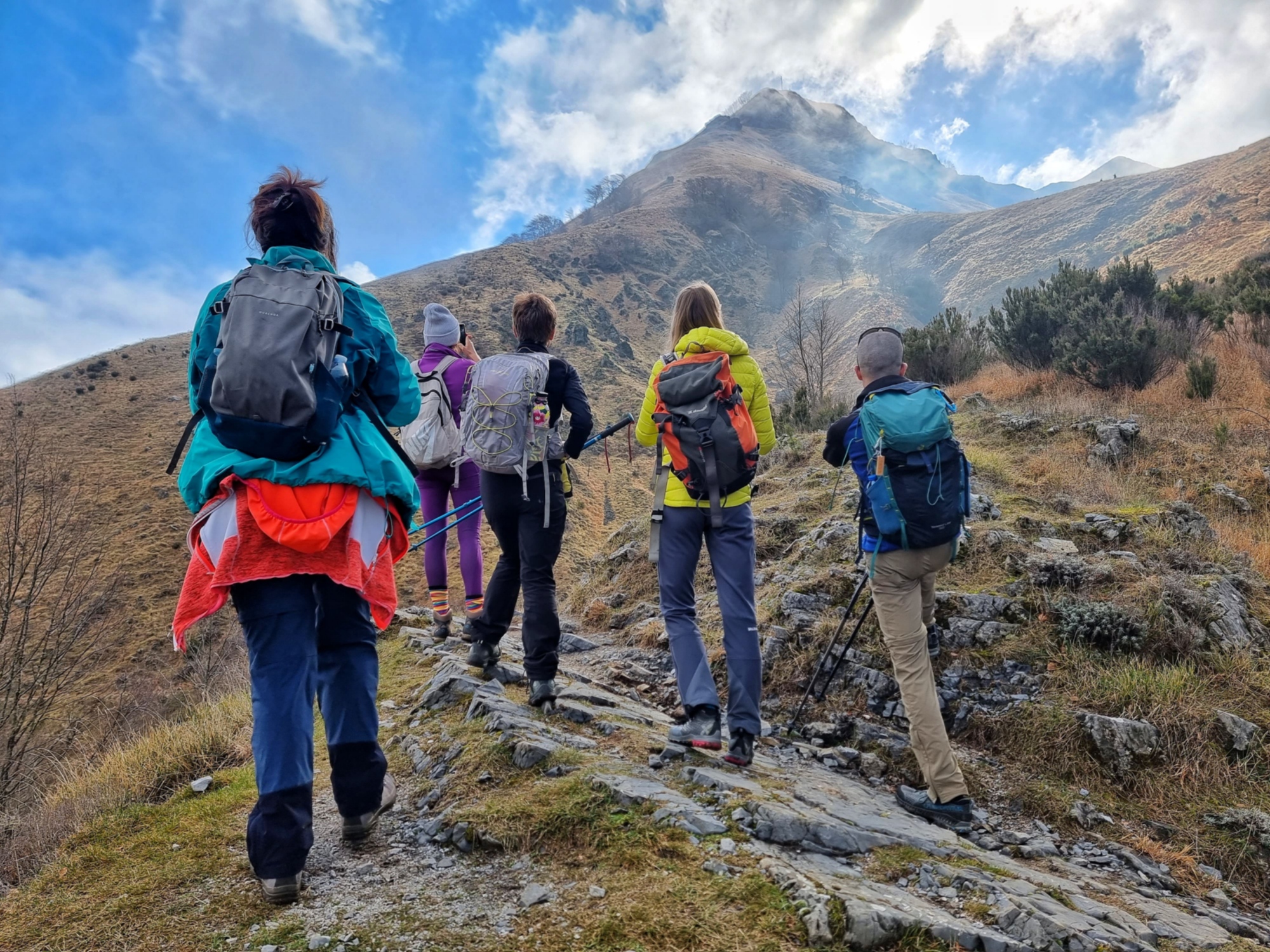 Escursione in toscana, in un ambiente di alta montagna