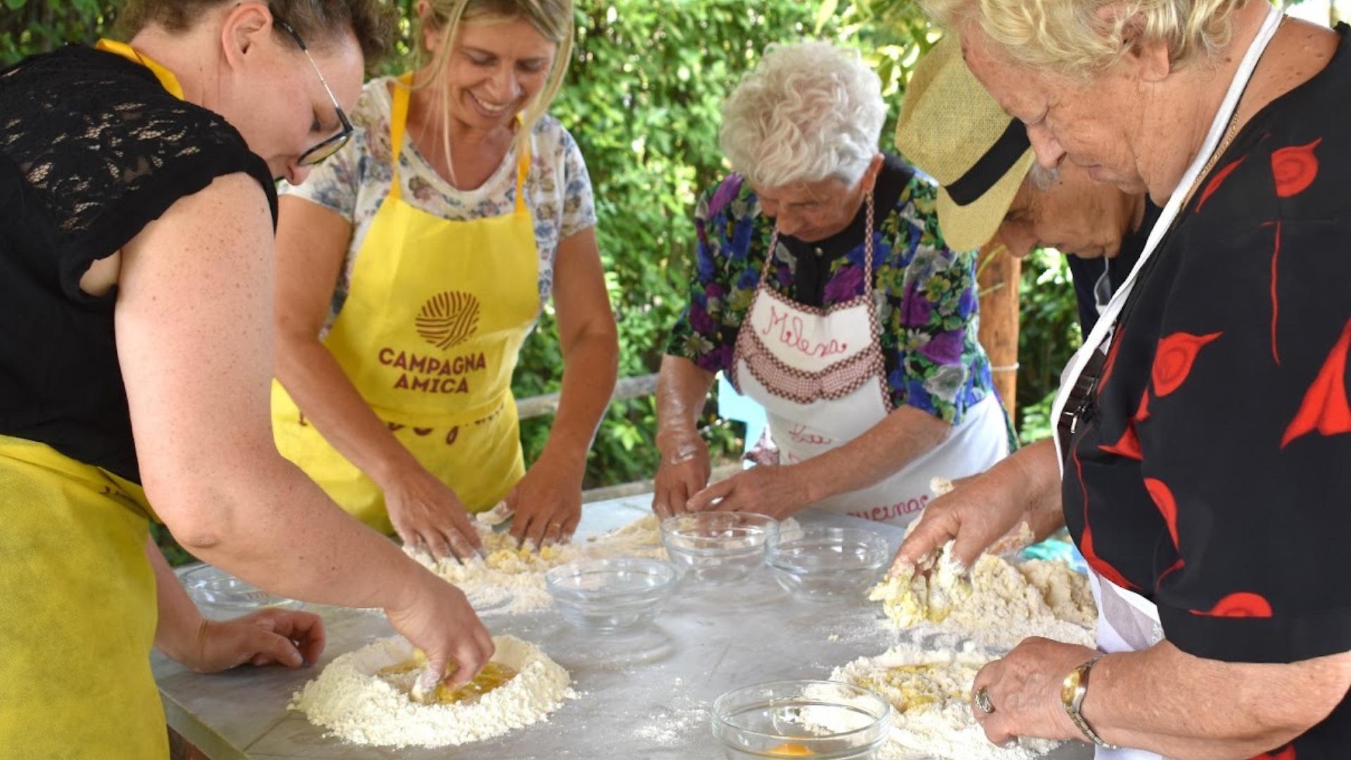Sapori e colori: esperienza culinaria immersa nella natura in agriturismo a Massarosa