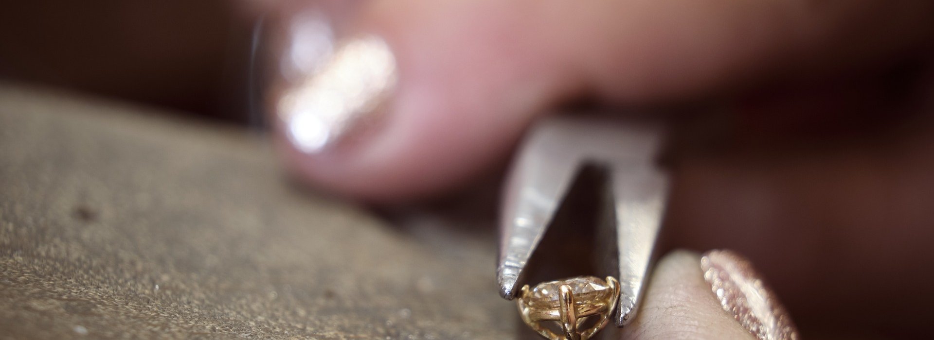 jewellery-4603231_1920.jpg