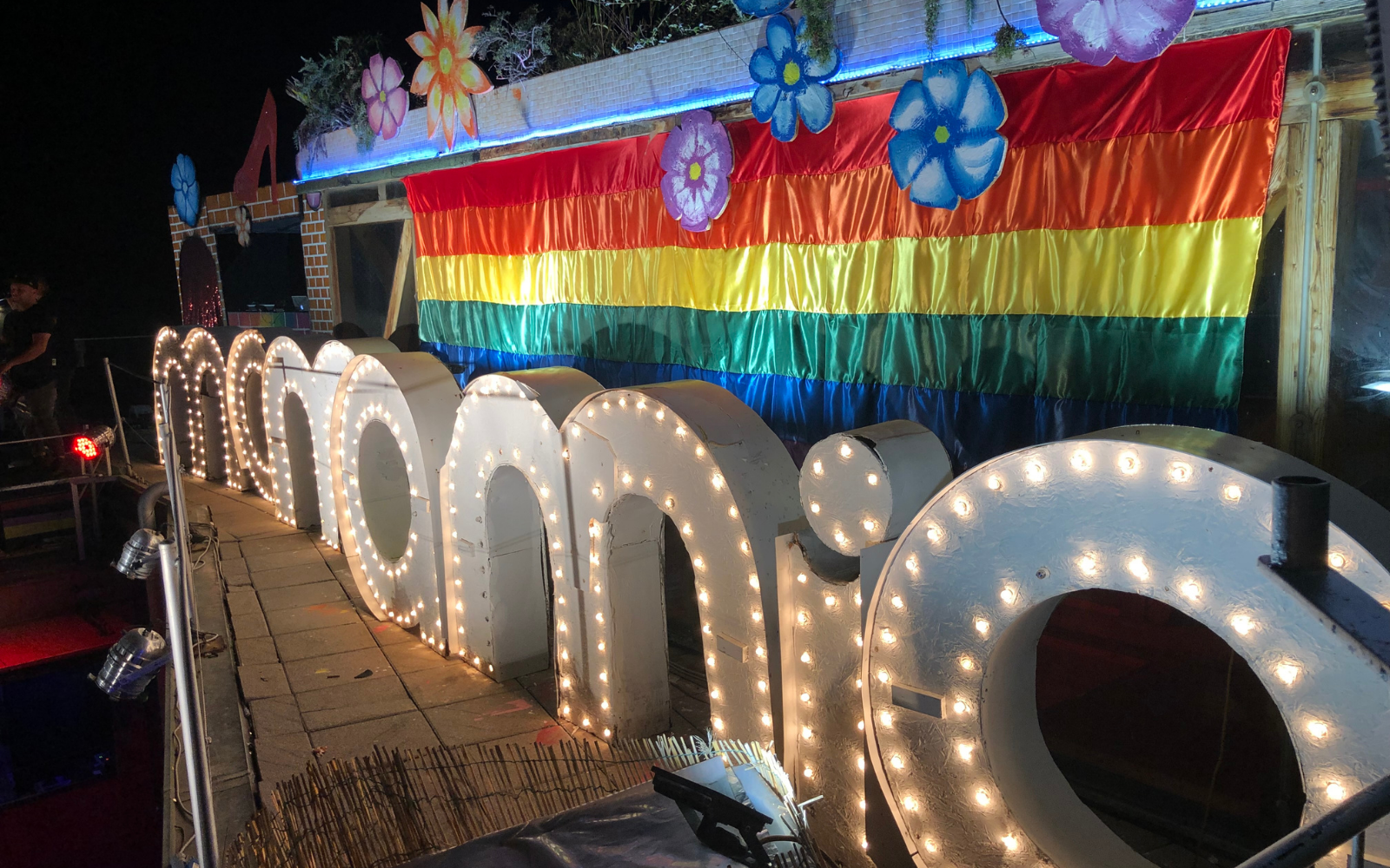 Uno dei locali gay friendly di Torre del Lago Puccini