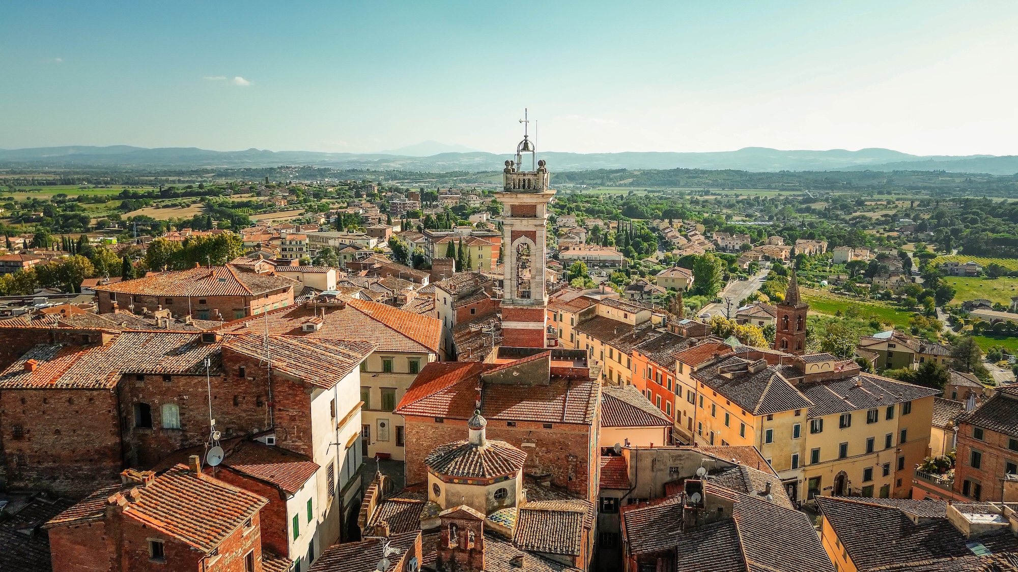 Vista del borgo di Marciano della Chiana dall'alto
