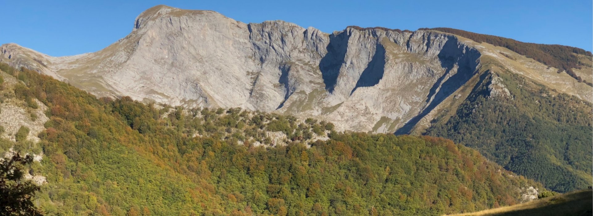 Escursione guidata al Monte Sumbra, Garfagnana Pania della Croce Escursione guidata al Monte Sumbra, Garfagnana Pania della Croce