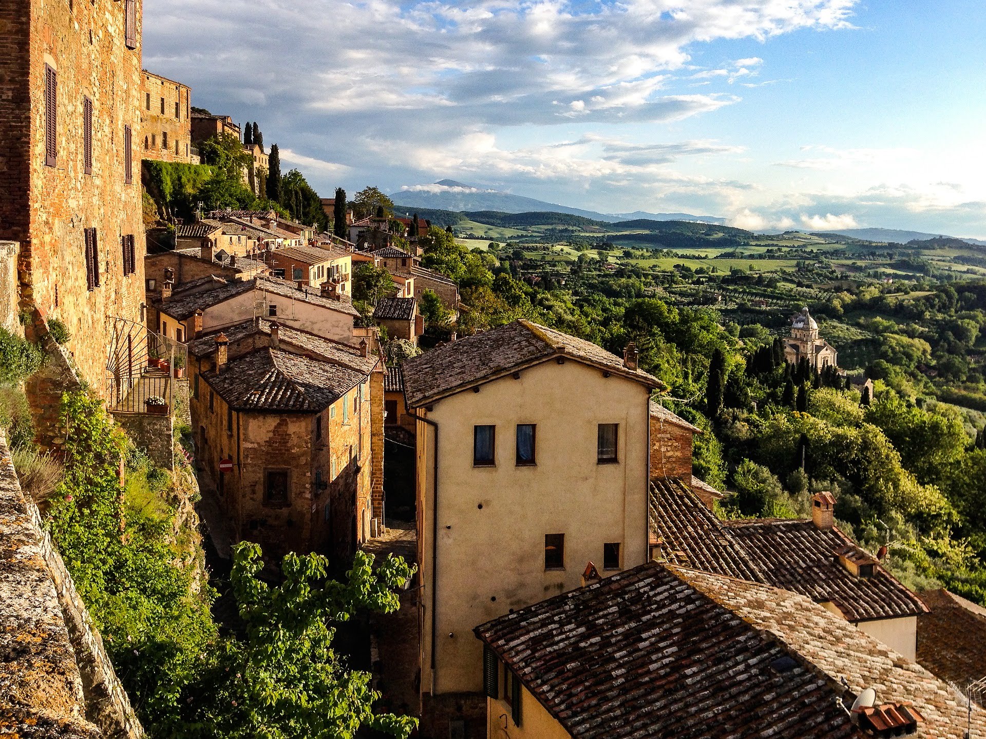 Montepulciano, nel cuore della Toscana in Val D'Orcia