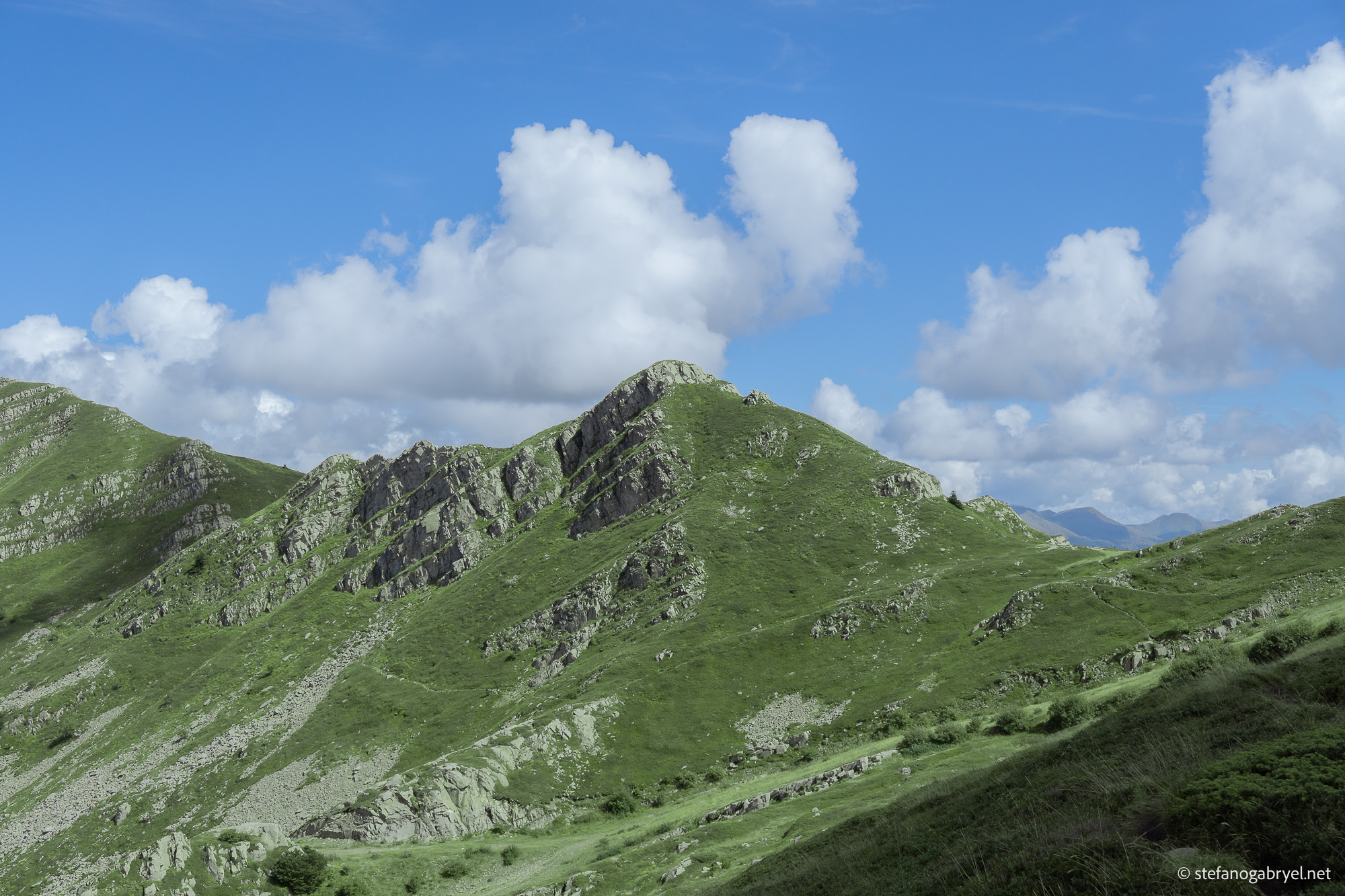 Hike to Lago Nero in the Tuscan-Emilian Apennines