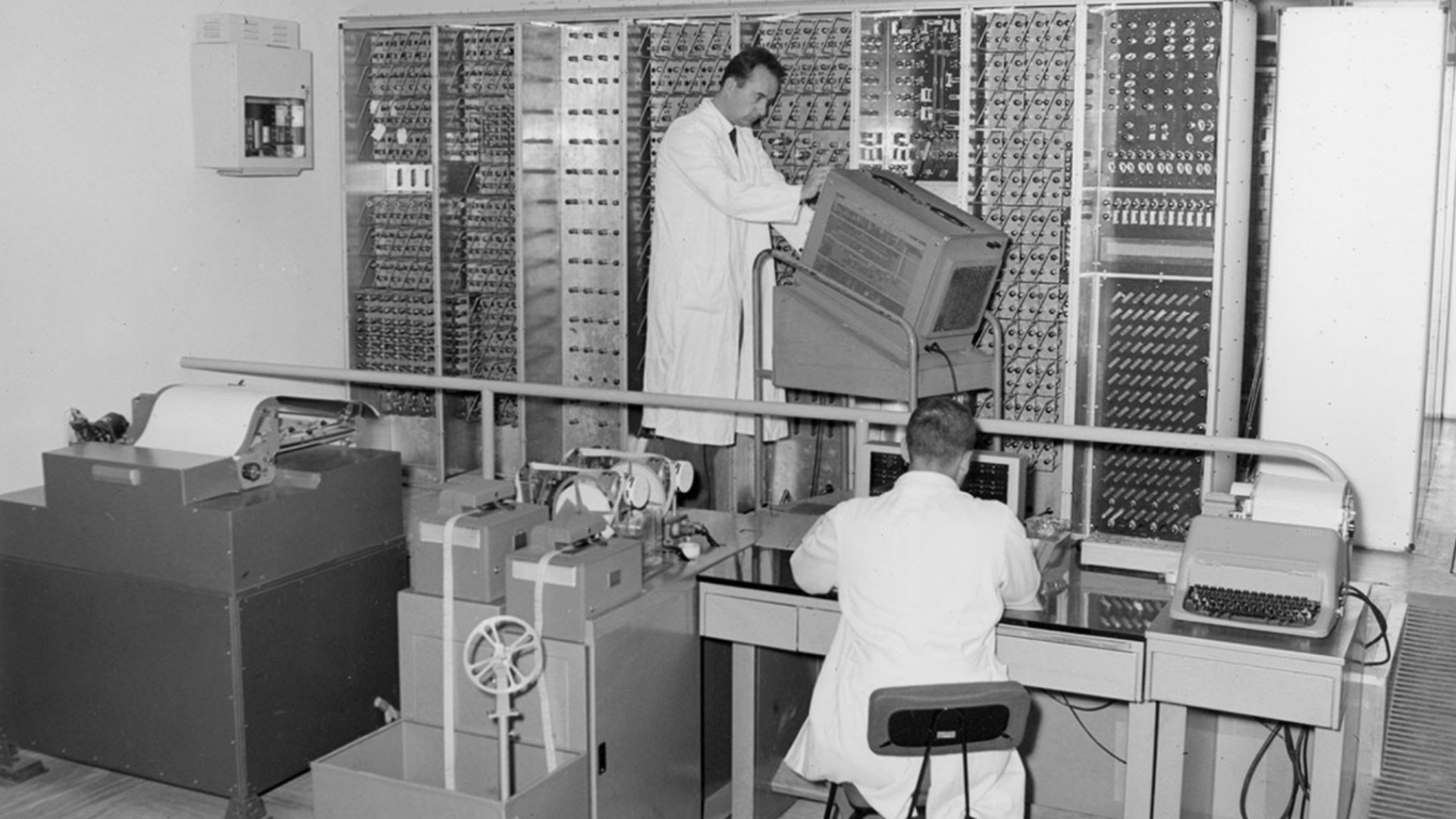 Una vecchia immagine con tecnologia del passato