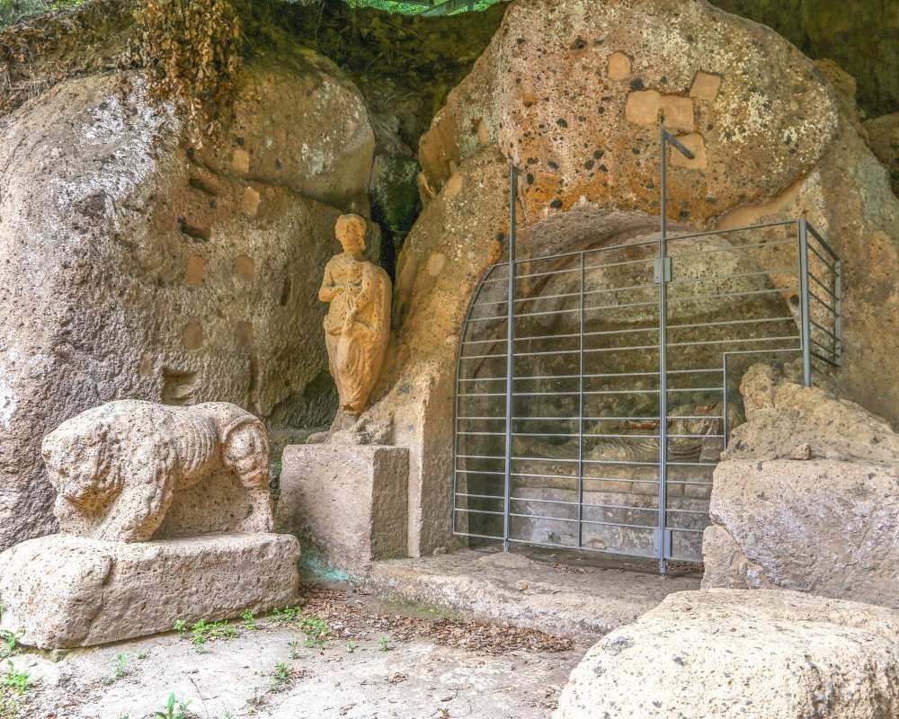 Necrópolis etrusca de Sovana