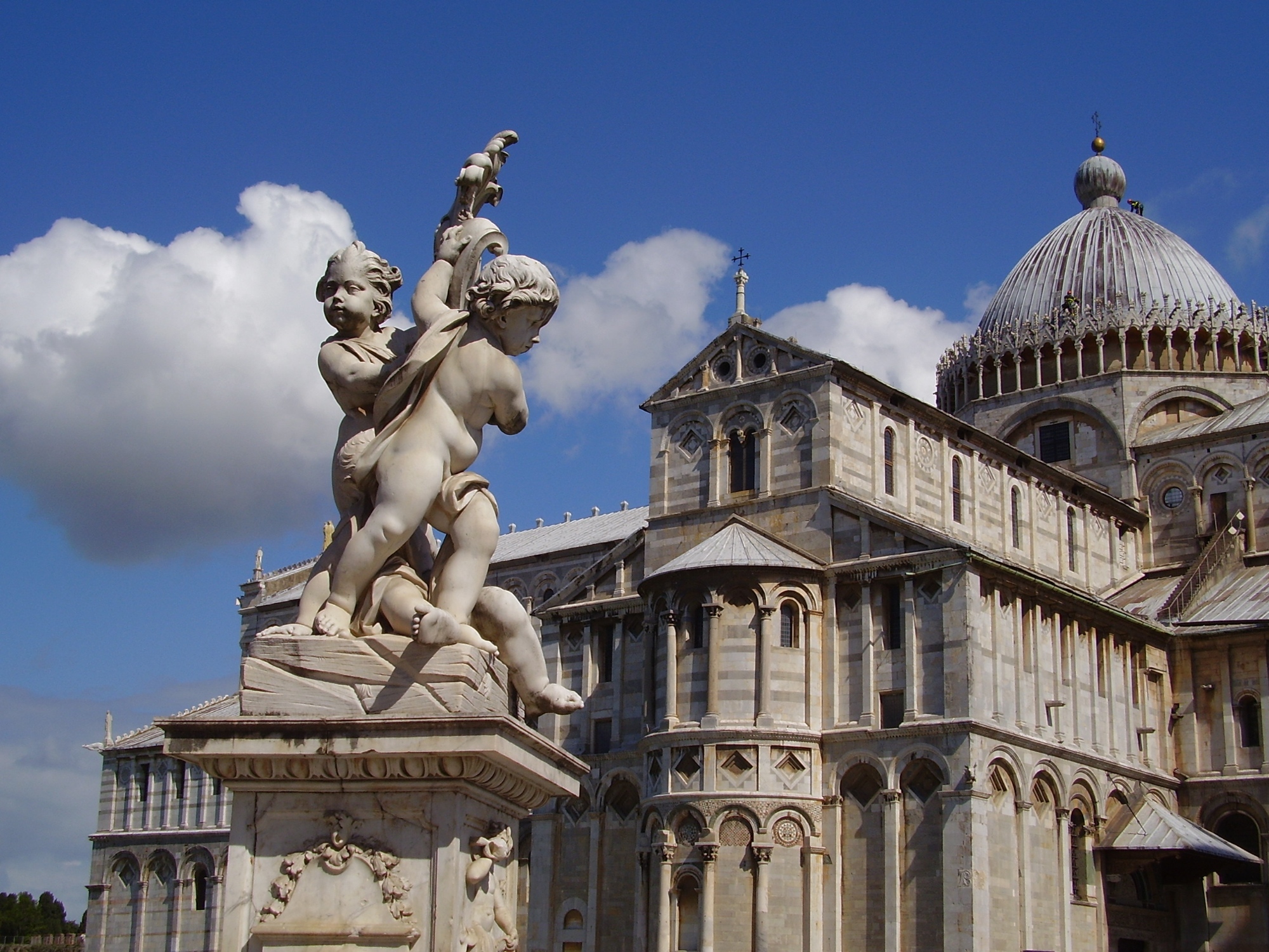 Private walking tour in Pisa for families and small groups