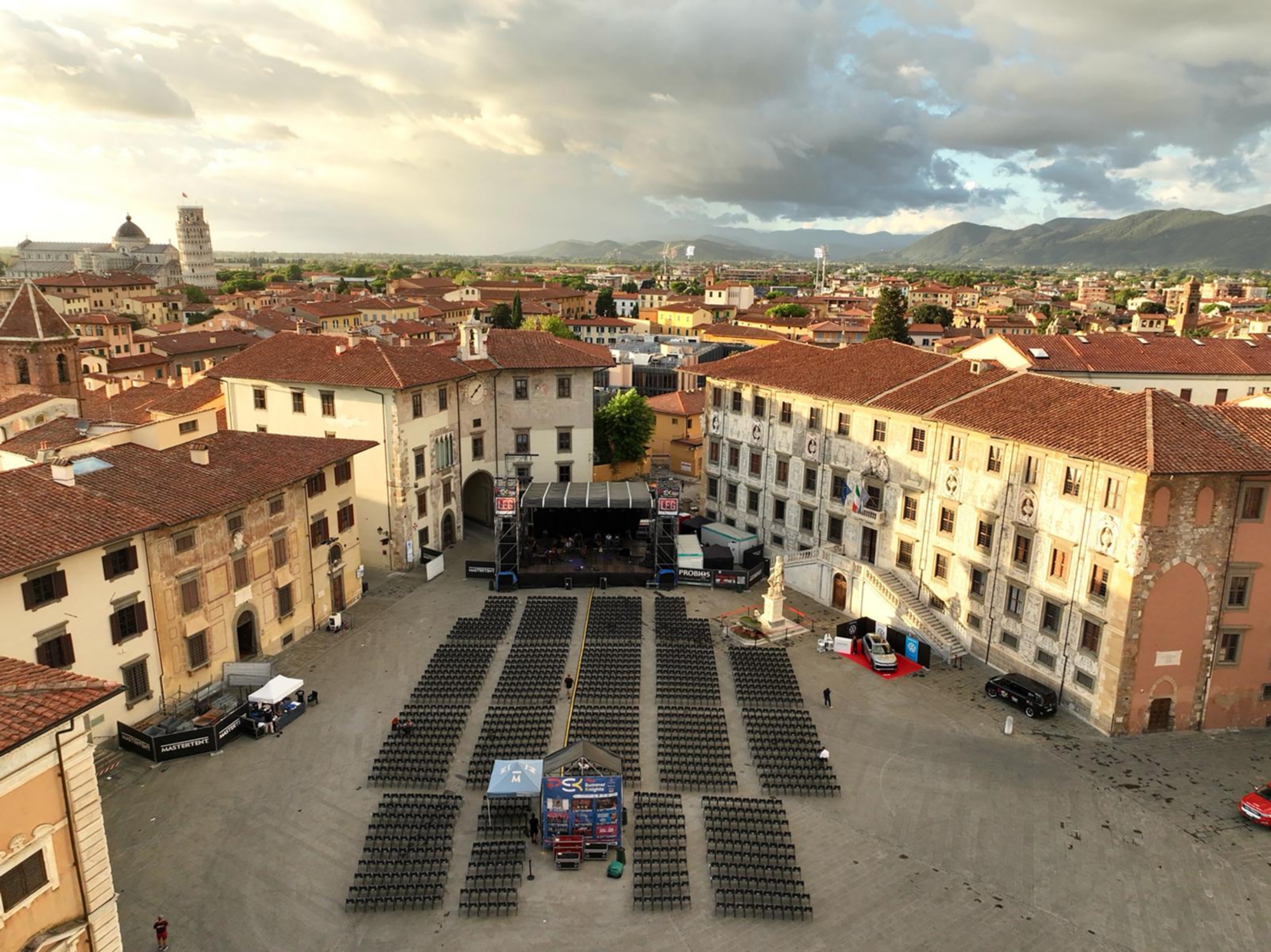 Piazza dei Cavalieri vista dall