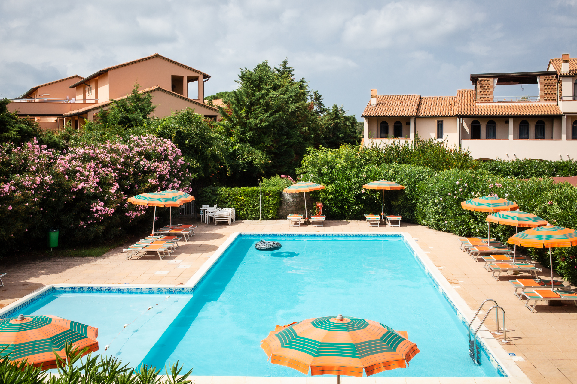 Residenza dei Cavalleggeri swimming pool on the tuscan coast