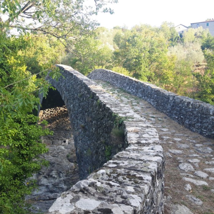 Un tour di 5 giorni lungo la Via Francigena in Lunigiana Un tour di 5 giorni lungo la Via Francigena in Lunigiana