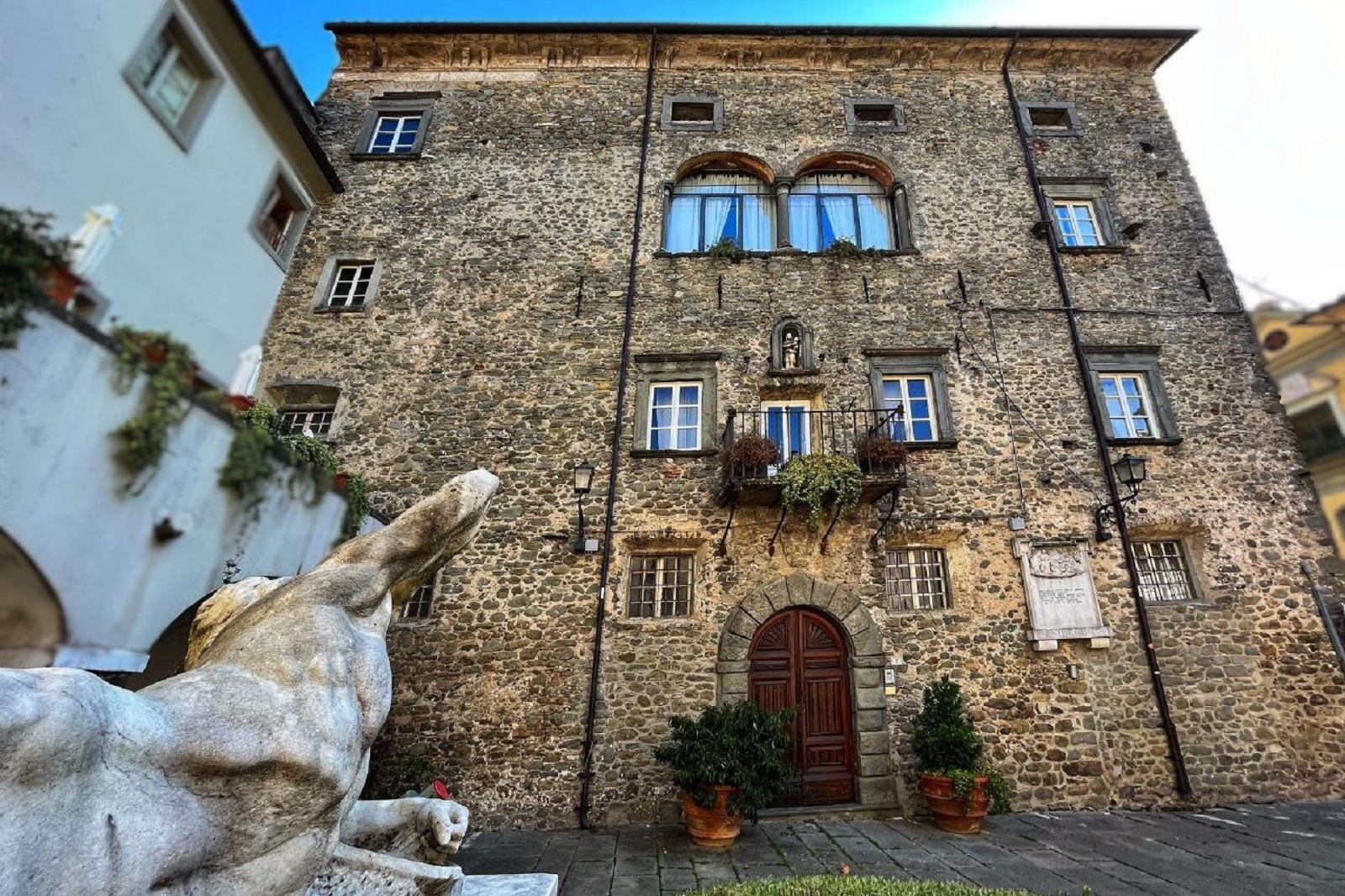 Licciana Nardi: Gate of the ancient villages