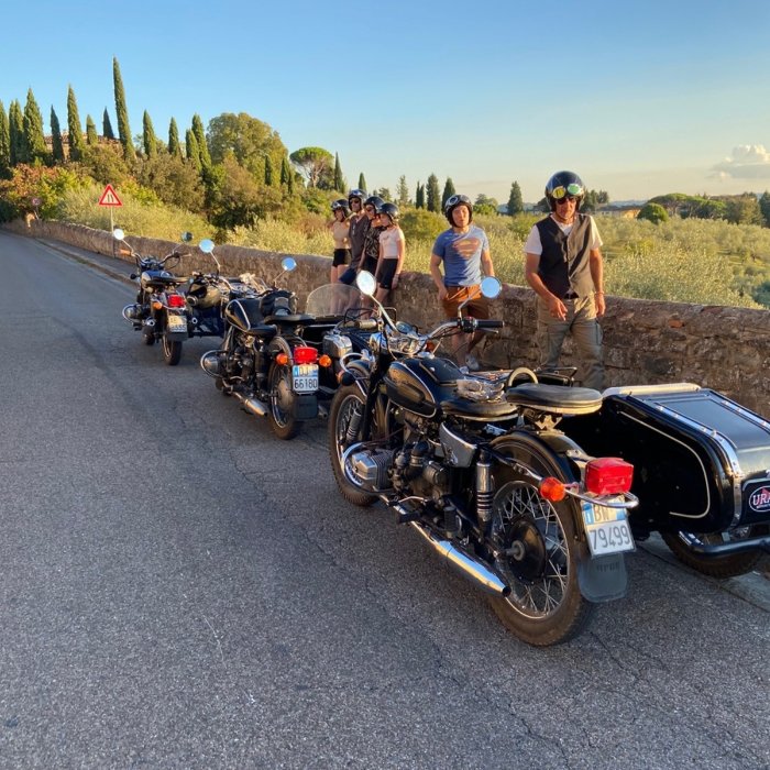 Tour in Sidecar - Chianti & Wine by vintage motorcycle sidecar
