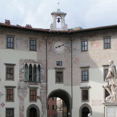 Visita ai più importanti monumenti di Pisa con pranzo e cena in rinomati ristoranti locali
