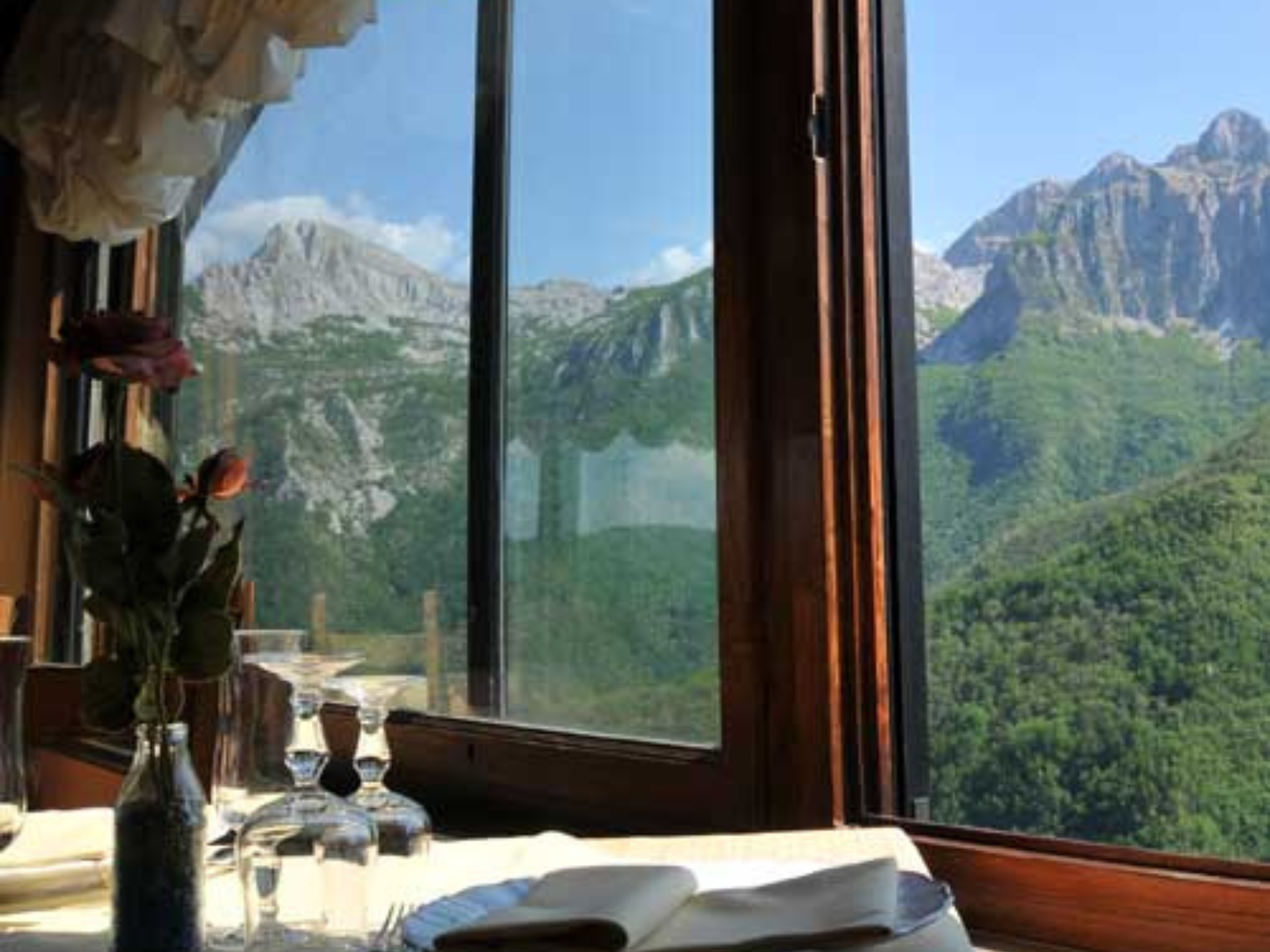 Ceragetta Resort, cena romantica vista Apuane