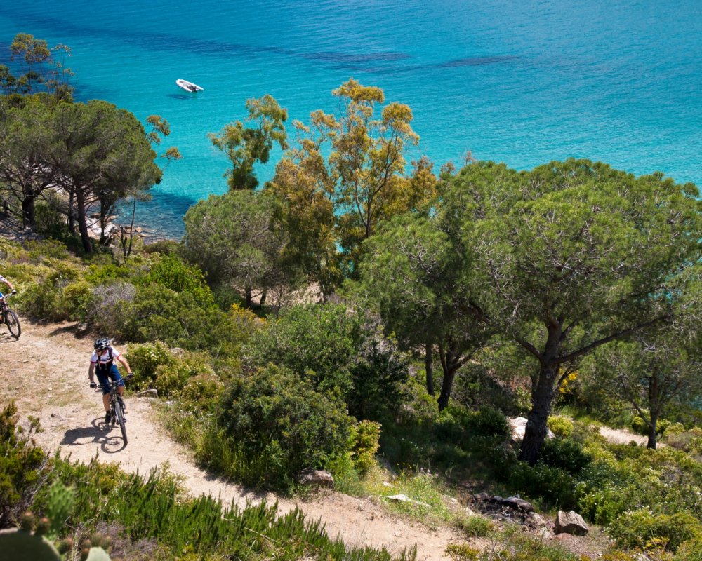 spiaggia fetovaia, percorso in bicicletta