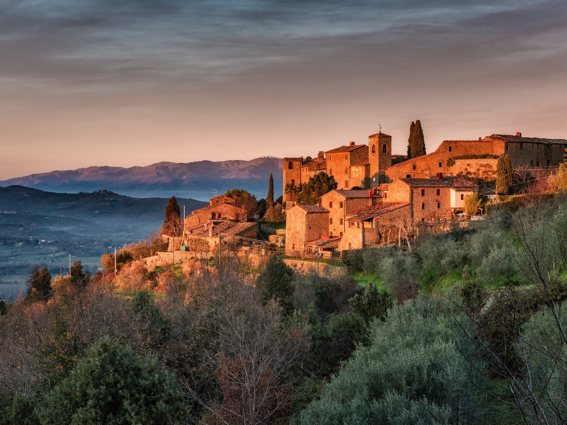 Borgo al tramonto