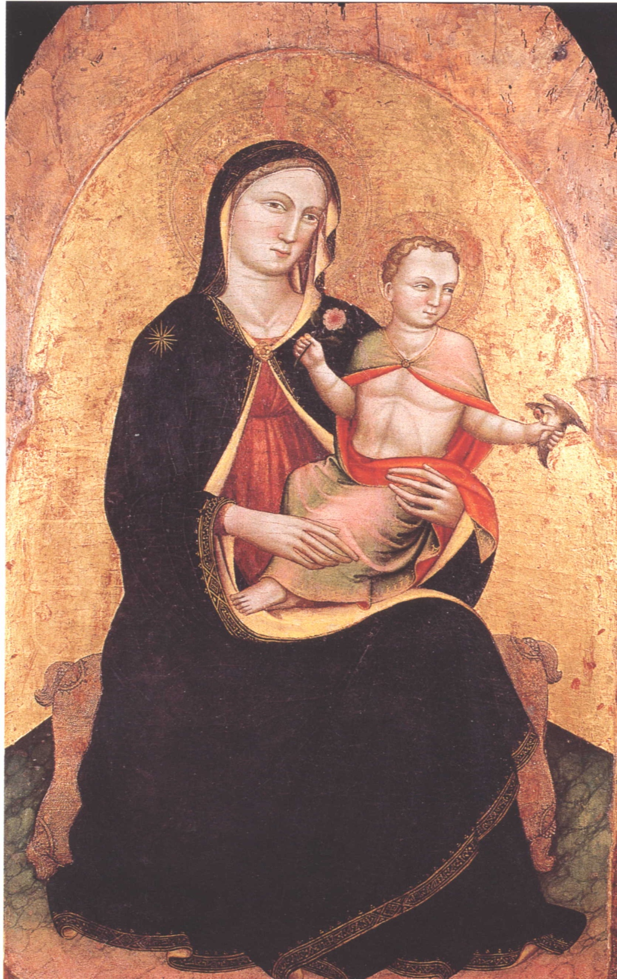 Madonna con Bambino in un dipinto conservato al Museo Diocesano d’Arte Sacra.