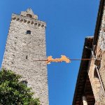 Torre medievale e arte contemporanea a San Gimignano