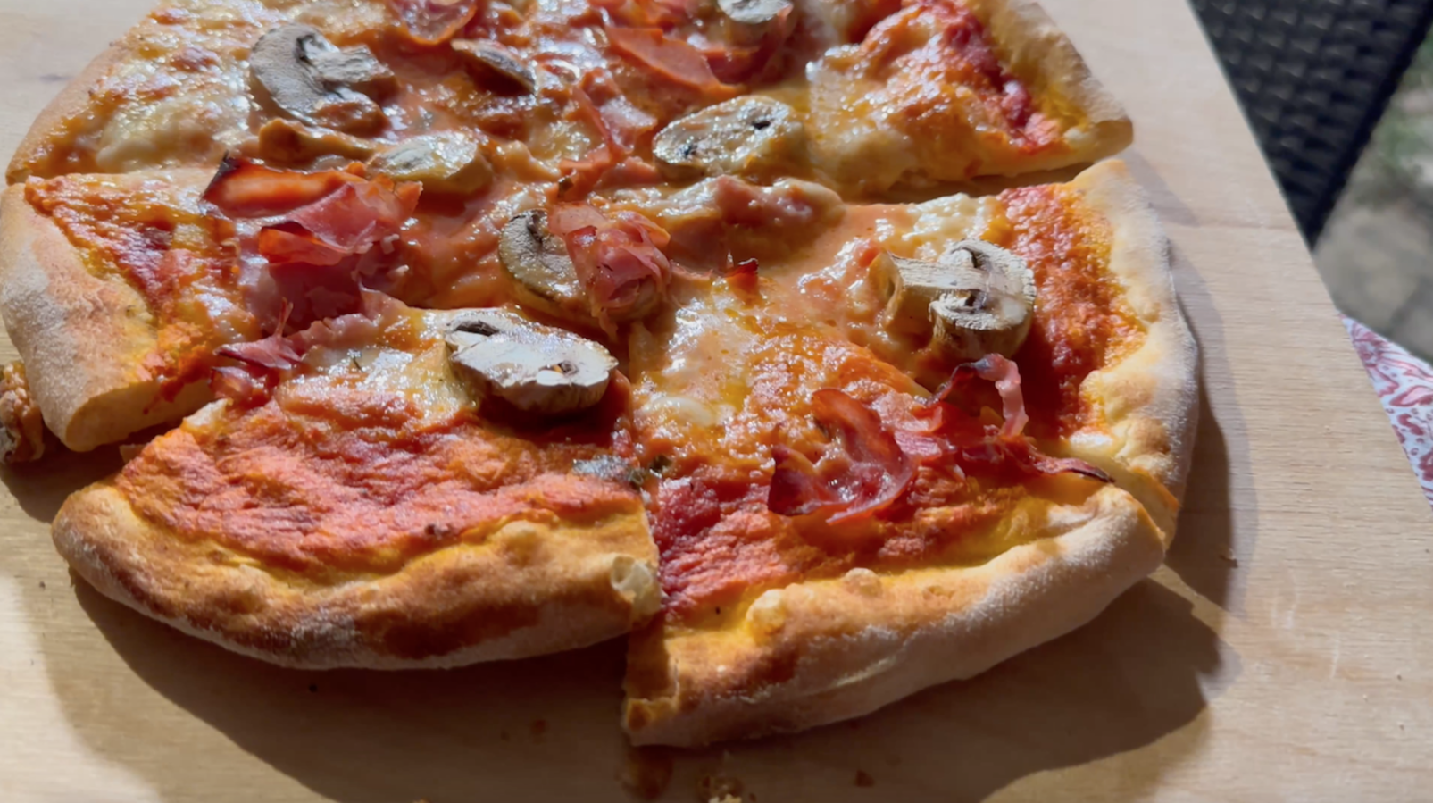 Todos los secretos de la pizza y del tiramisú perfectos en una clase de cocina en Castelnuovo Berardenga