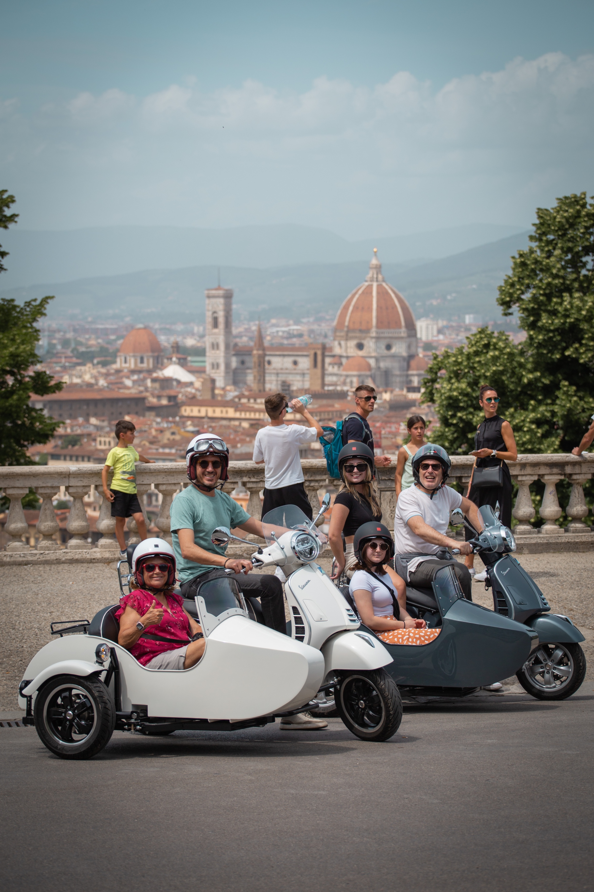Firenze in Vespa sidecar