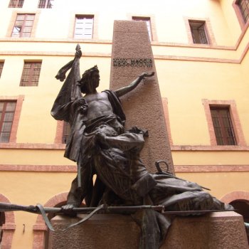 Archivo y recorrido histórico de la Universidad de Siena