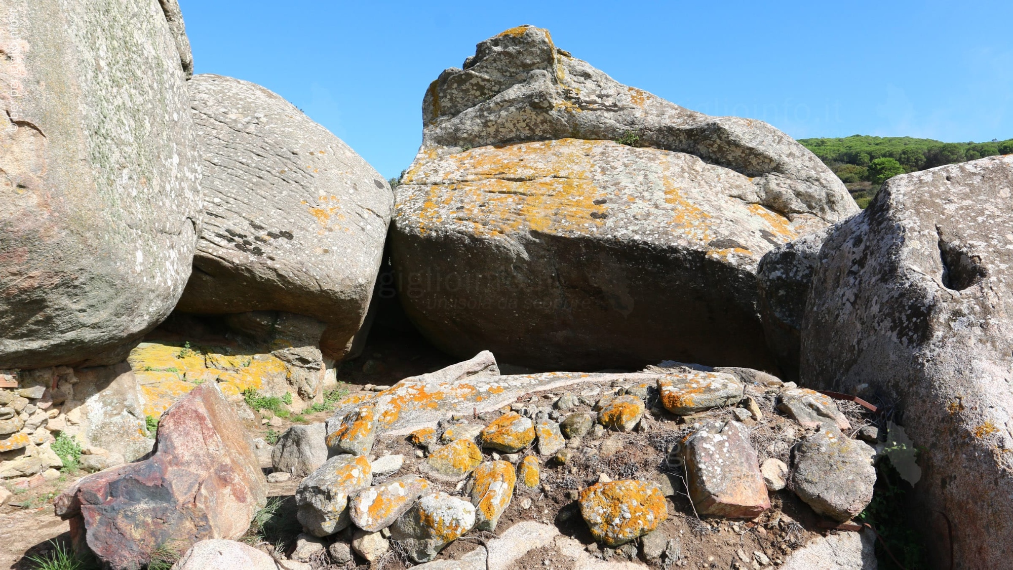 megalithic site Cote Ciombella