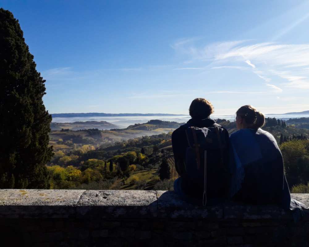 Blick auf die Landschaft rund um San Gimignano
