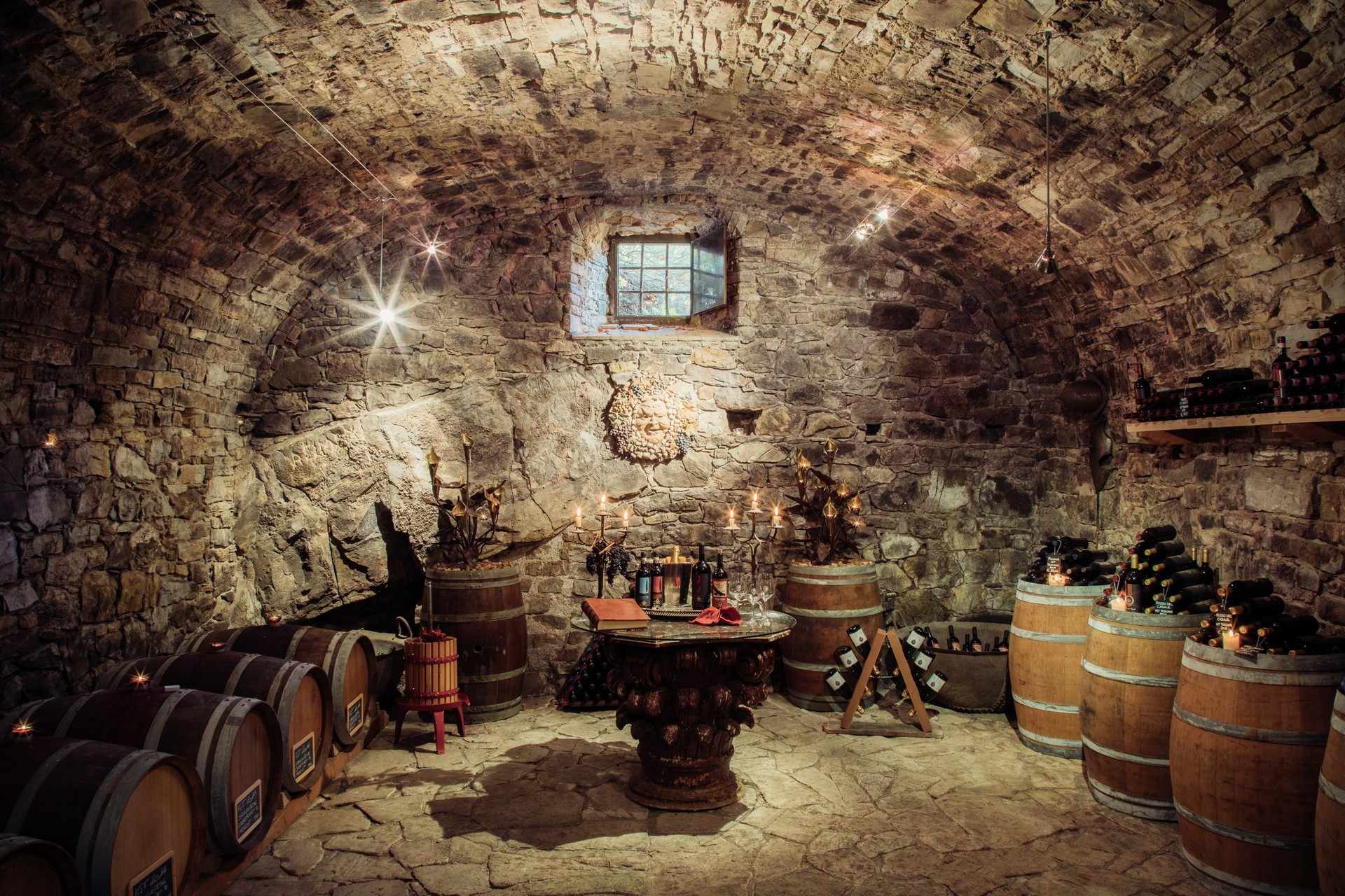 Hiking tour and wine tasting experience to discover the land of Chianti Classico