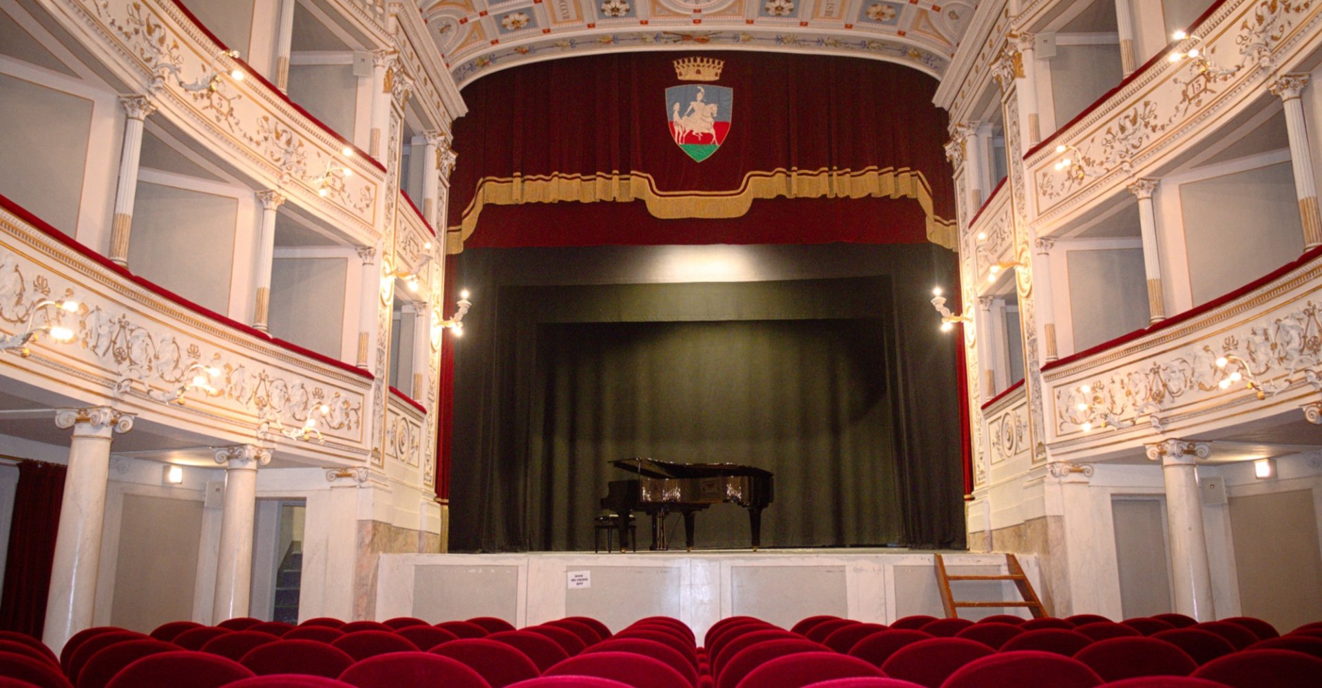 Teatro Pinsuti Innenraum