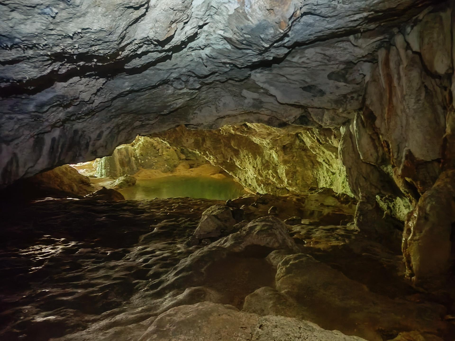 Tra grotte e preistoria: la Tecchia di Tenerano