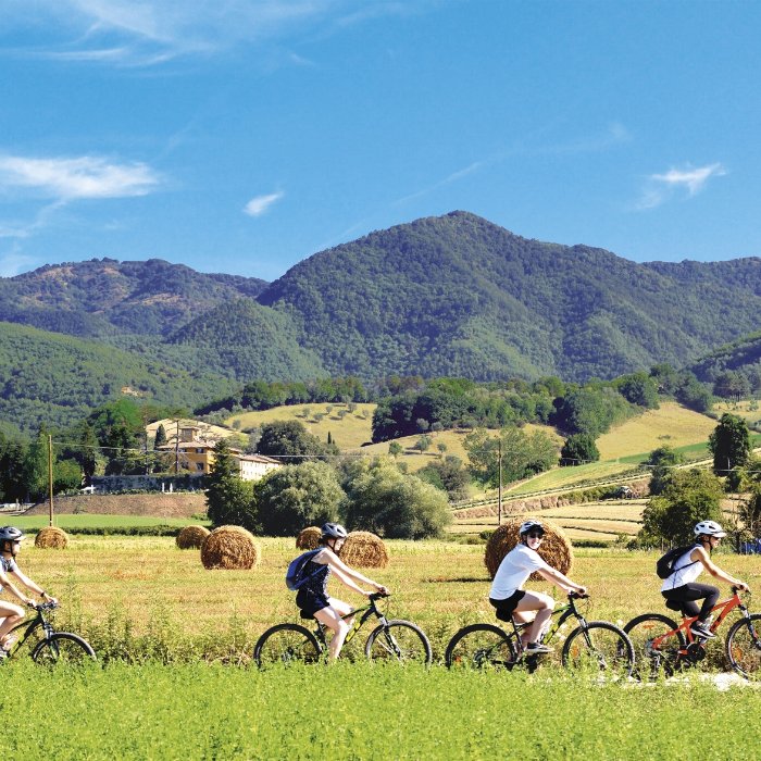Bike tour on the country roads of Mugello
