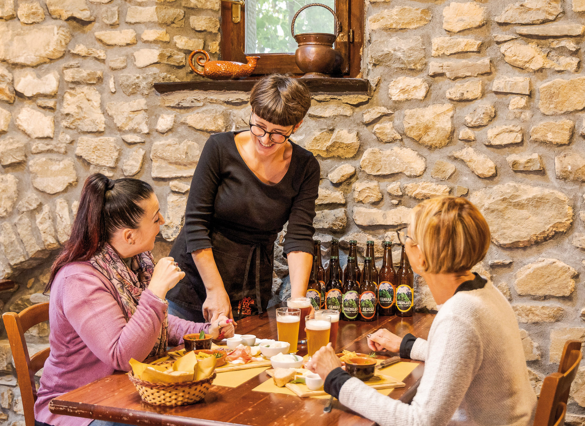Trekking da Equi a Ugliancaldo tra borghi, boschi e degustazione di birre artigianali