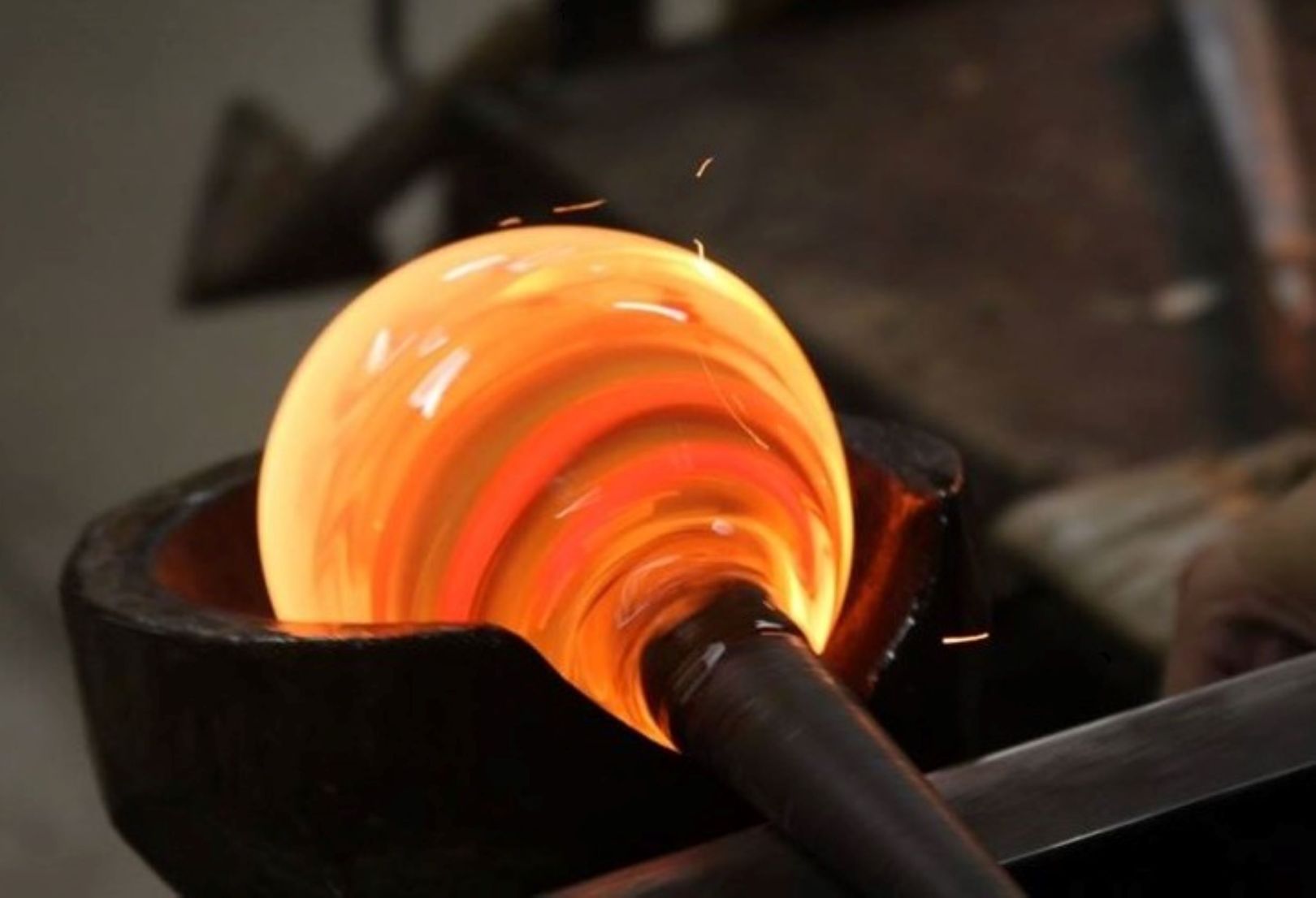 La magia del vetro soffiato, un'eccellenza toscana del territorio dell'Empolese Valdelsa