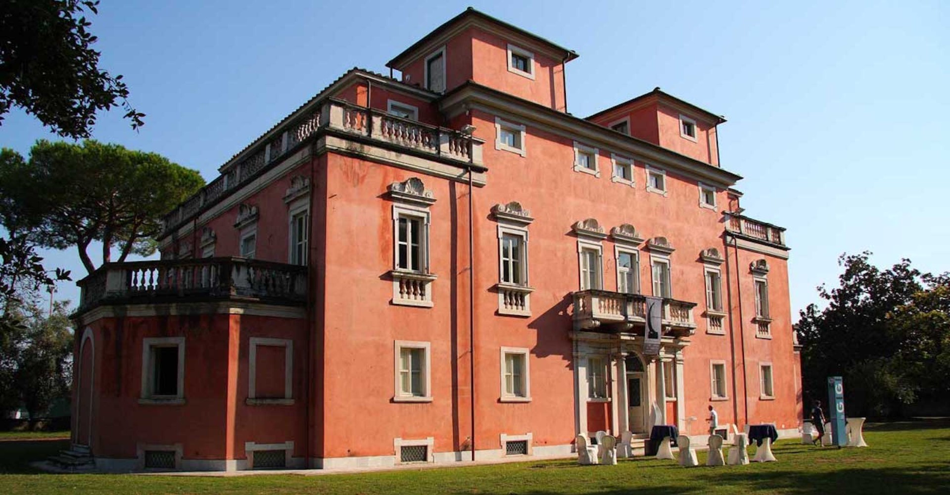 Veduta esterna di Villa La Rinchiostra