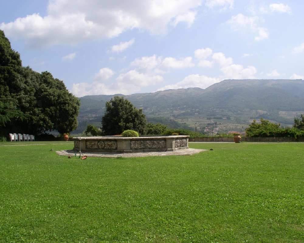 The garden of Villa Vai al Mulinaccio
