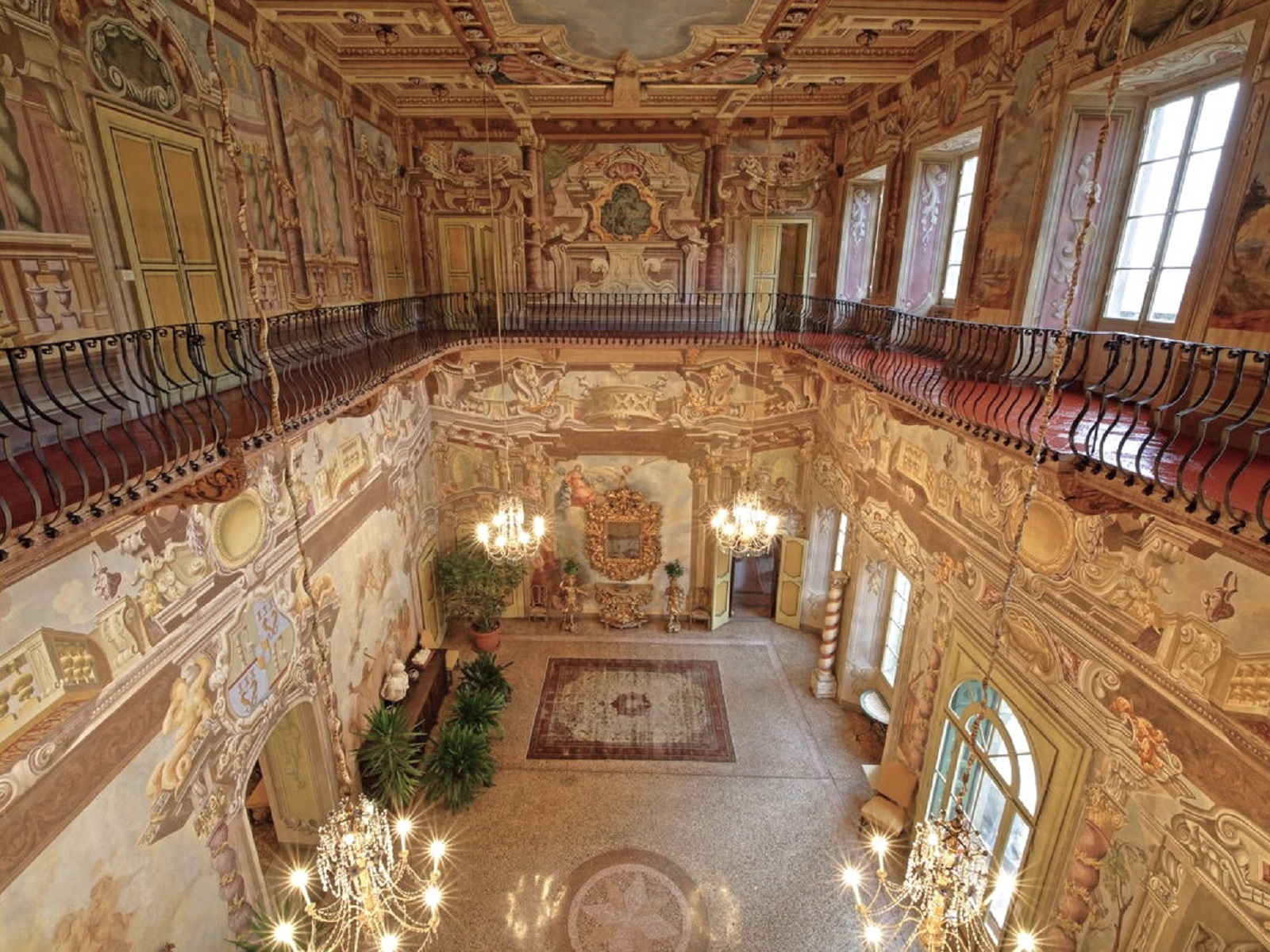 Guided tours throughout the year to discover Villa Dosi Delfini, jewel of the baroque Pontremoli