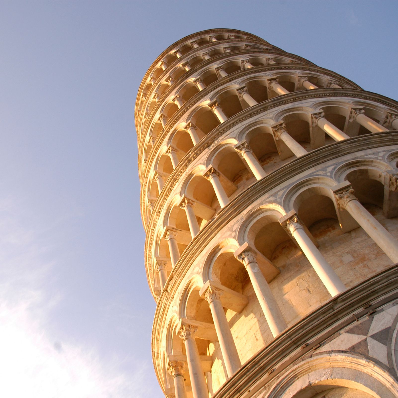 La torre di Pisa in Piazza dei Miracoli