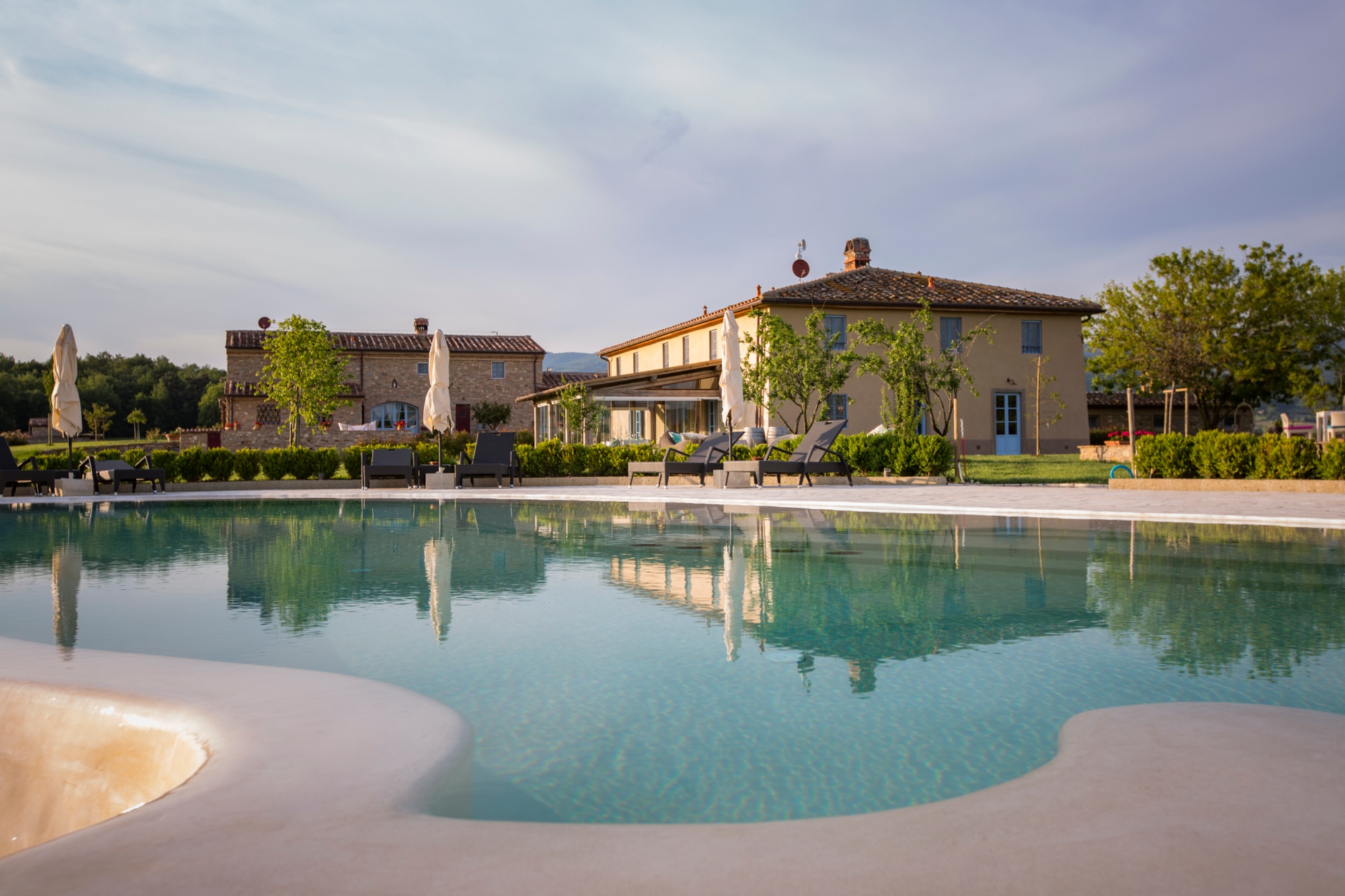 Tenuta Le Tre Virtu, piscina e agriturismo nella verde campagna del Mugello