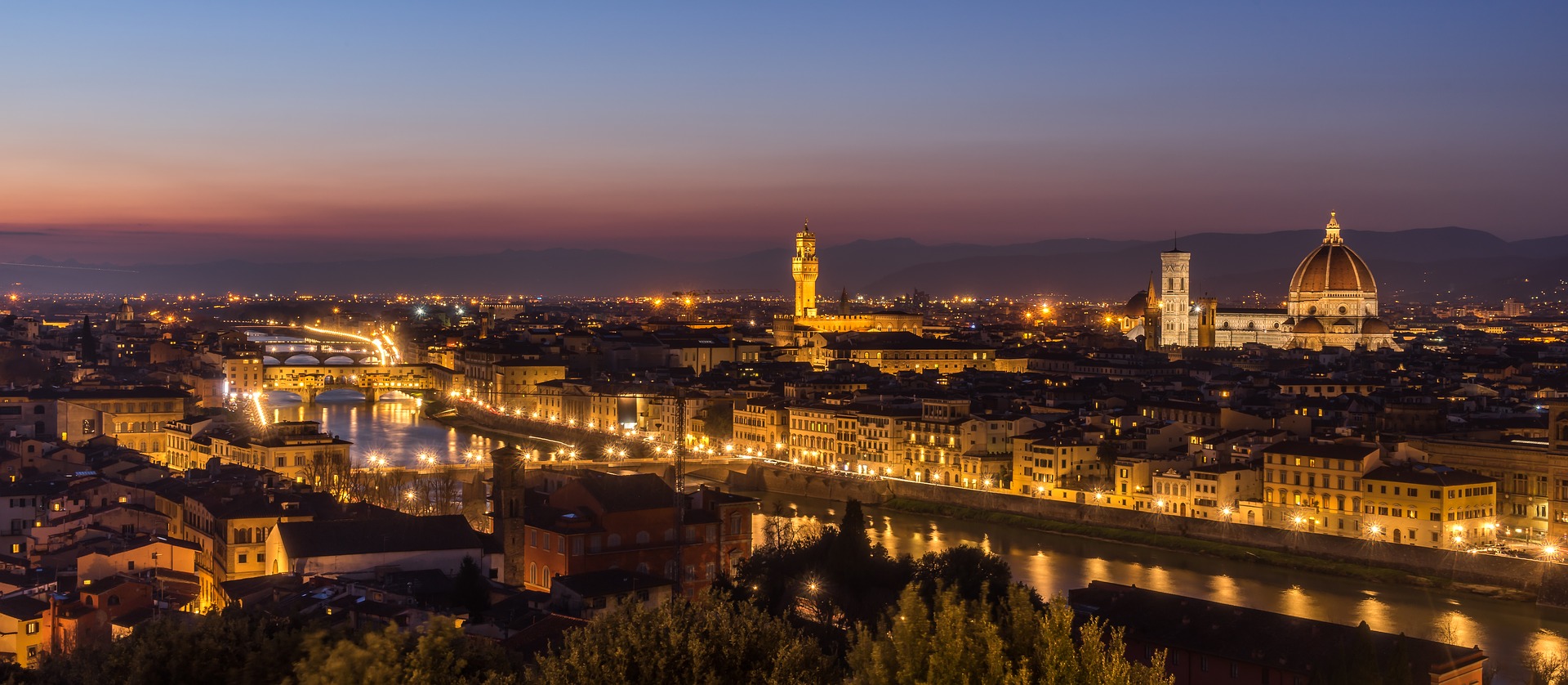Guided evening walking tour of Florence