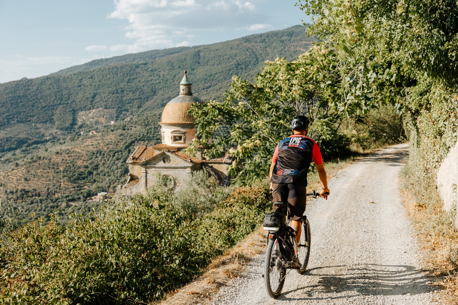 Sunset e-bike tour in Cortona with pizza