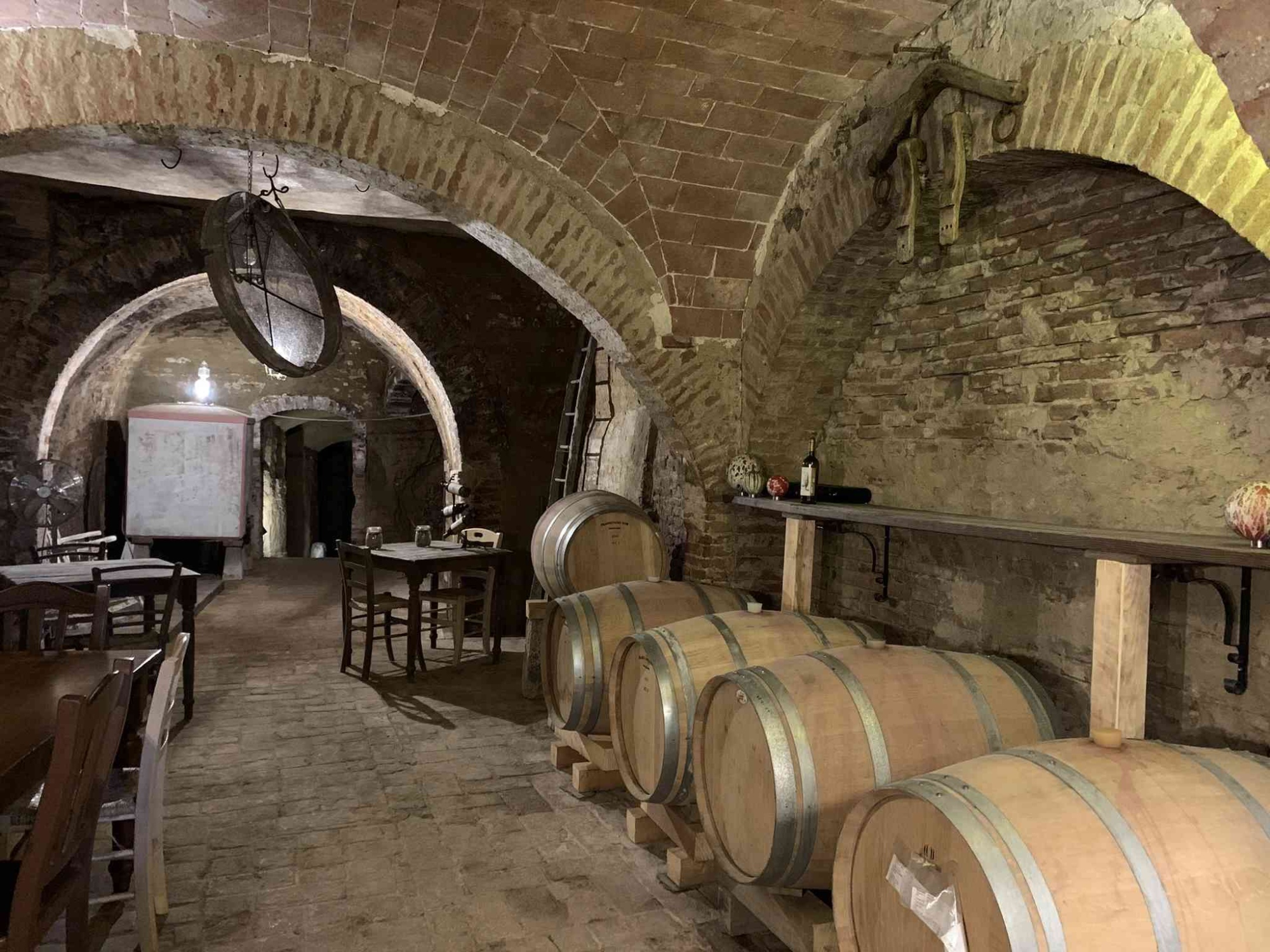 Corso di pasticceria e tour delle micro-cantine a Morrona