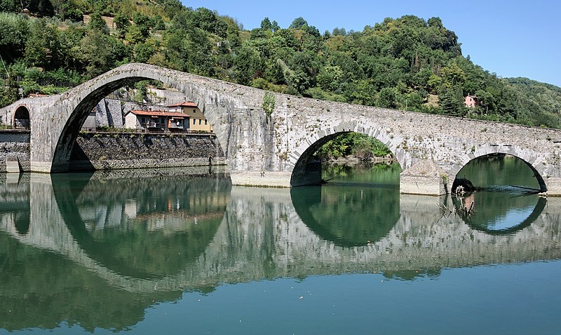 Ponte della Maddalena oder Teufelsbrücke von Borgo a Mozzano