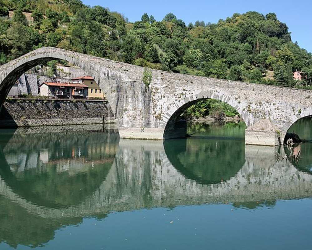 Ponte della Maddalena o Ponte del Diavolo di Borgo a Mozzano