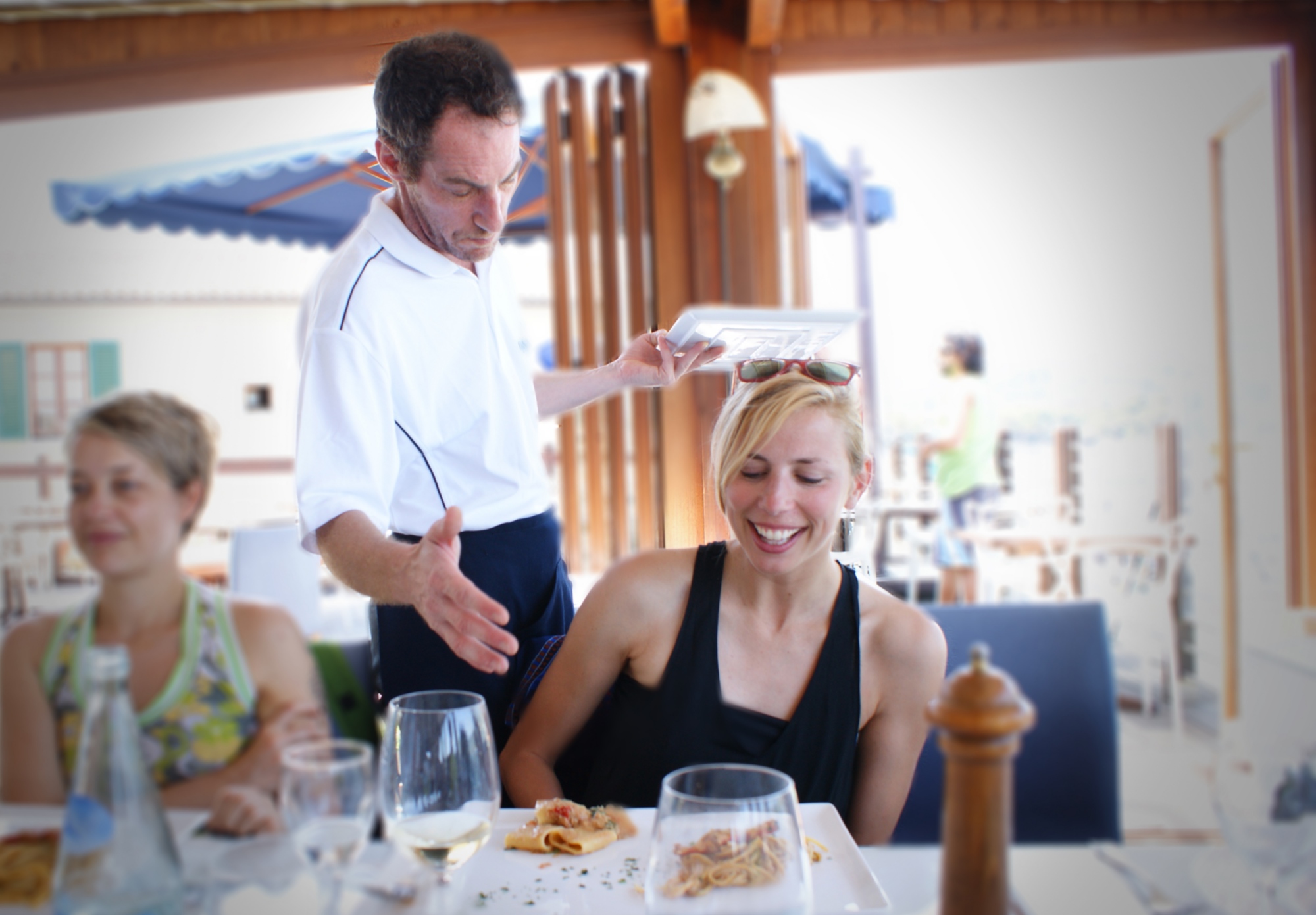 Players having lunch on the Island
