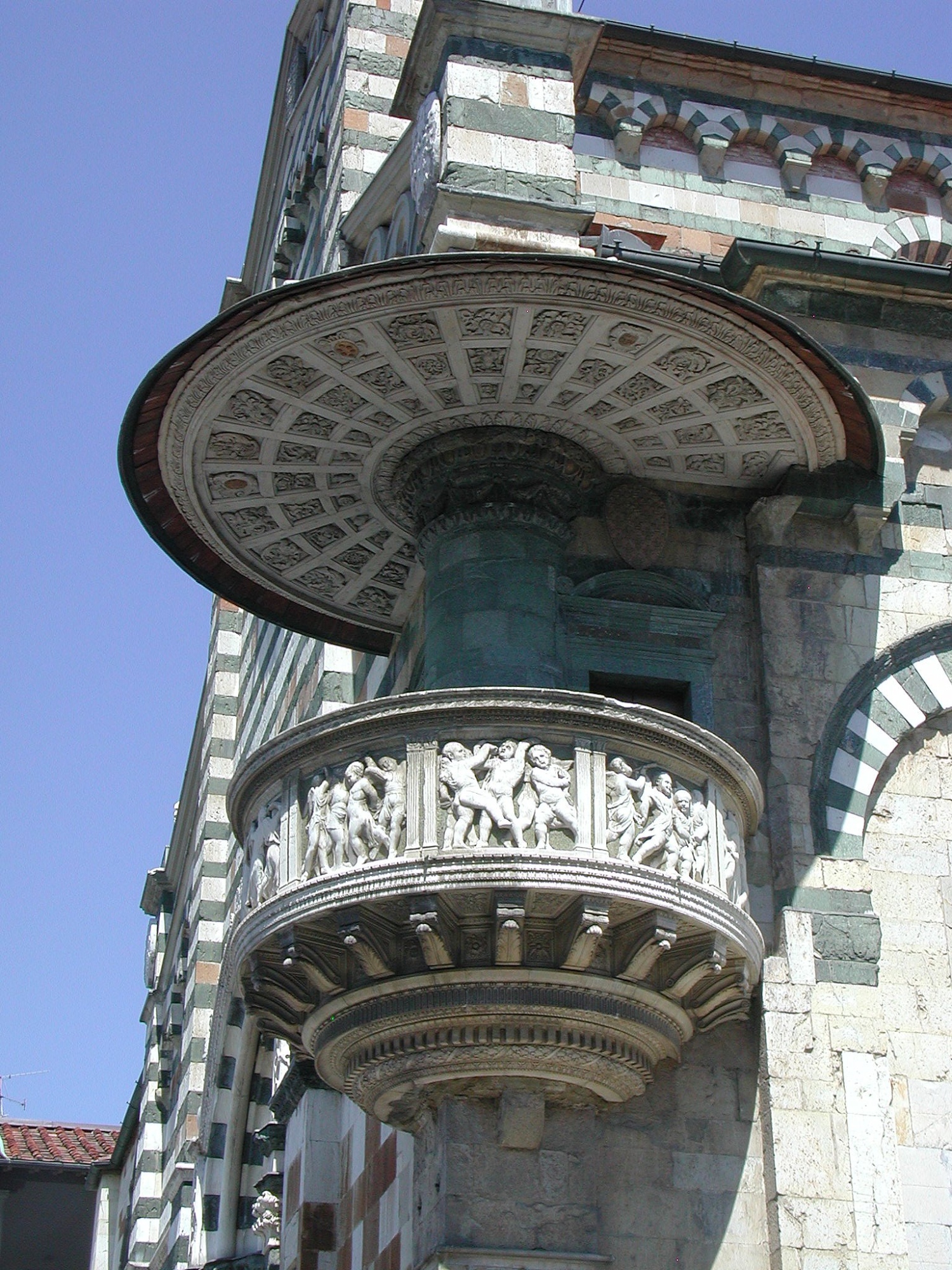 The pulpit by Donatello and Michelozzo on Prato's Cathedral
