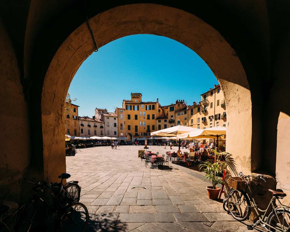 Auf der Piazza dell'Anfiteatro