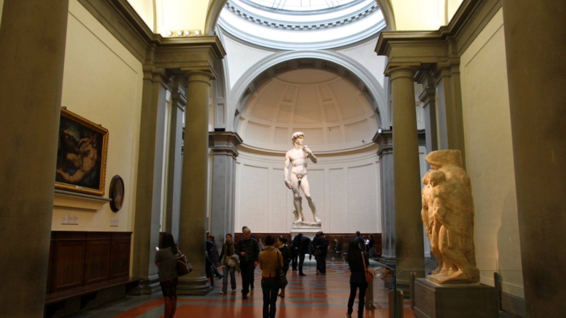 Der David von Michelangelo in der Galleria dell'Accademia